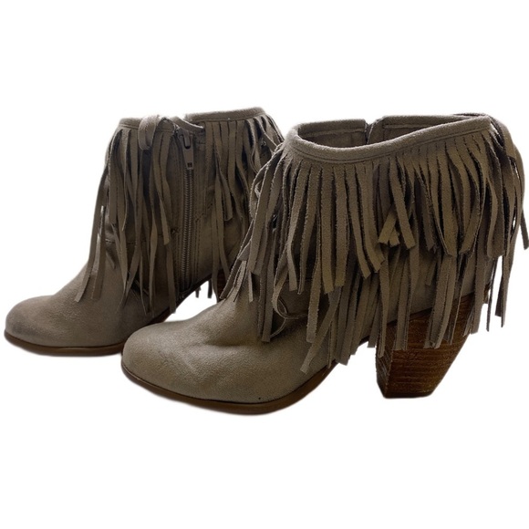 Heeled Boots with Fringe Around Top - Size 7 - Ladies - Light Brown - Picture 1 of 6